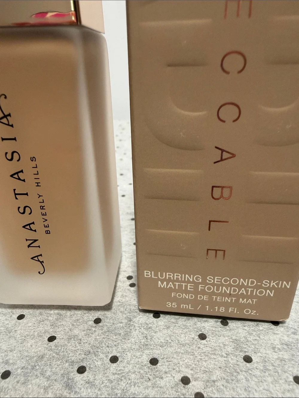 Anastasia Beverly Hills Impeccable Matte Foundation 1N - Warm Beige